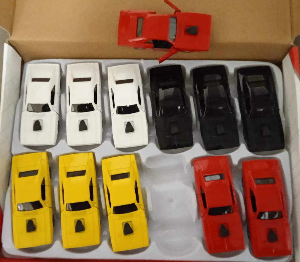 DIE CAST MODEL METAL CAR 